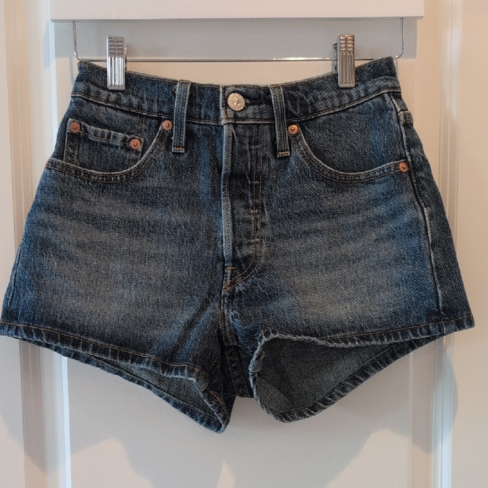 Trendy Blue Denim Women's Jean Shorts
